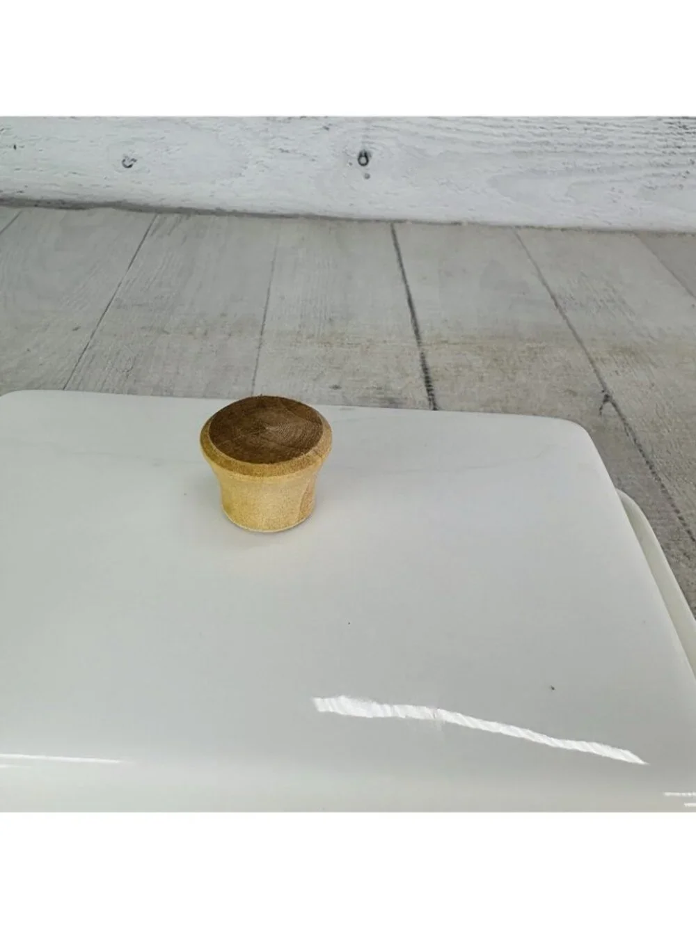 Dowan White Bone China Farmhouse Wooden Handle 2 Stick Lidded Butter Cheese Dish